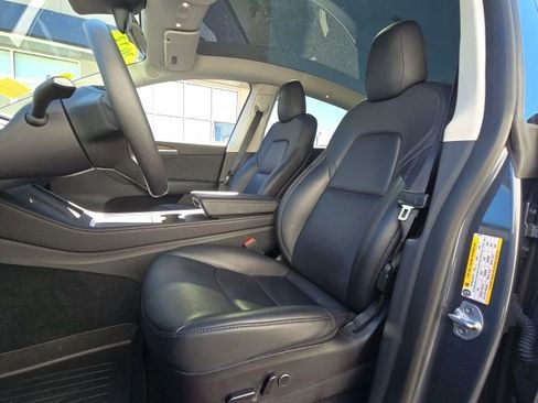 Used 2023 Tesla Model Y Long Range image 12