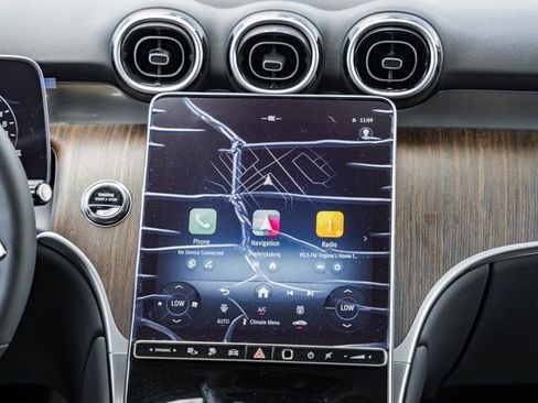 New 2025 Mercedes-Benz GLC 350e 4MATIC image 22