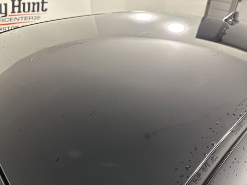 Used 2021 Nissan Versa SR image 10