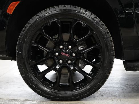 Used 2023 GMC Yukon AT4 AWD/4WD image 45