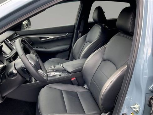 Used 2025 INFINITI QX55 Luxe w/ Accent Package image 18