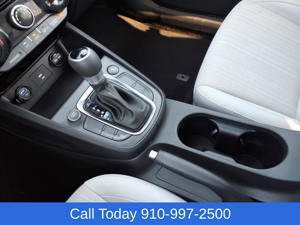 Used 2023 Hyundai Kona SEL AWD/4WD image 19