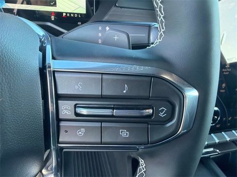 New 2026 GMC Acadia Denali w/ Super Cruise Package image 28