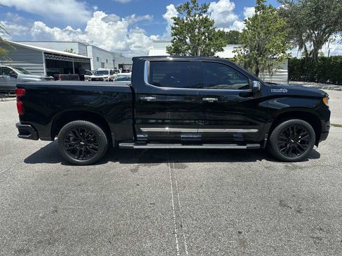 Certified 2023 Chevrolet Silverado 1500 High Country AWD/4WD image 7