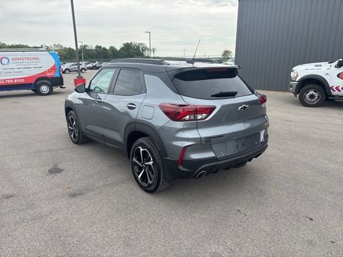 Used 2022 Chevrolet TrailBlazer RS w/ Sun and Liftgate Package AWD/4WD image 5