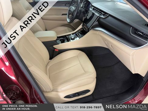 Used 2021 Jeep Grand Cherokee L Limited AWD/4WD image 50