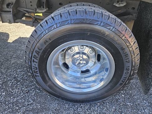 Used 2021 RAM 3500 Tradesman w/ Chrome Appearance Group AWD/4WD image 13