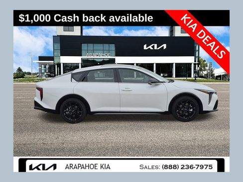 New 2025 Kia K4 GT-Line Turbo image 1