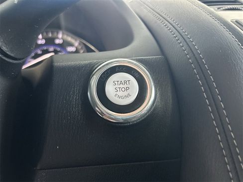 Used 2017 INFINITI QX80 2WD image 33