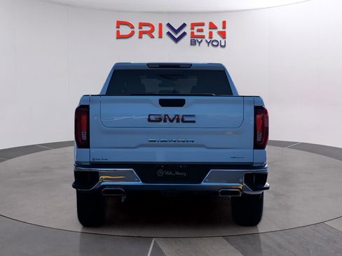 New 2026 GMC Sierra 1500 SLT w/ SLT Premium Plus Package image 4
