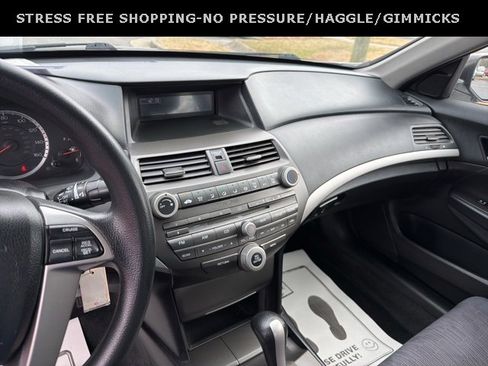 Used 2012 Honda Accord LX image 17
