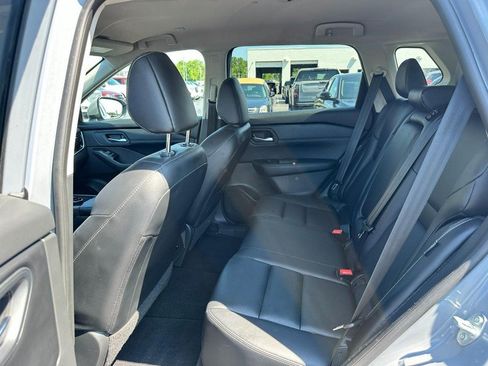 Used 2025 Nissan Rogue SL AWD/4WD image 10