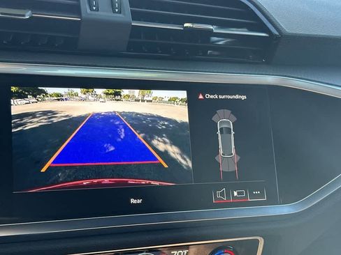 Used 2025 Audi Q3 2.0T Premium image 19