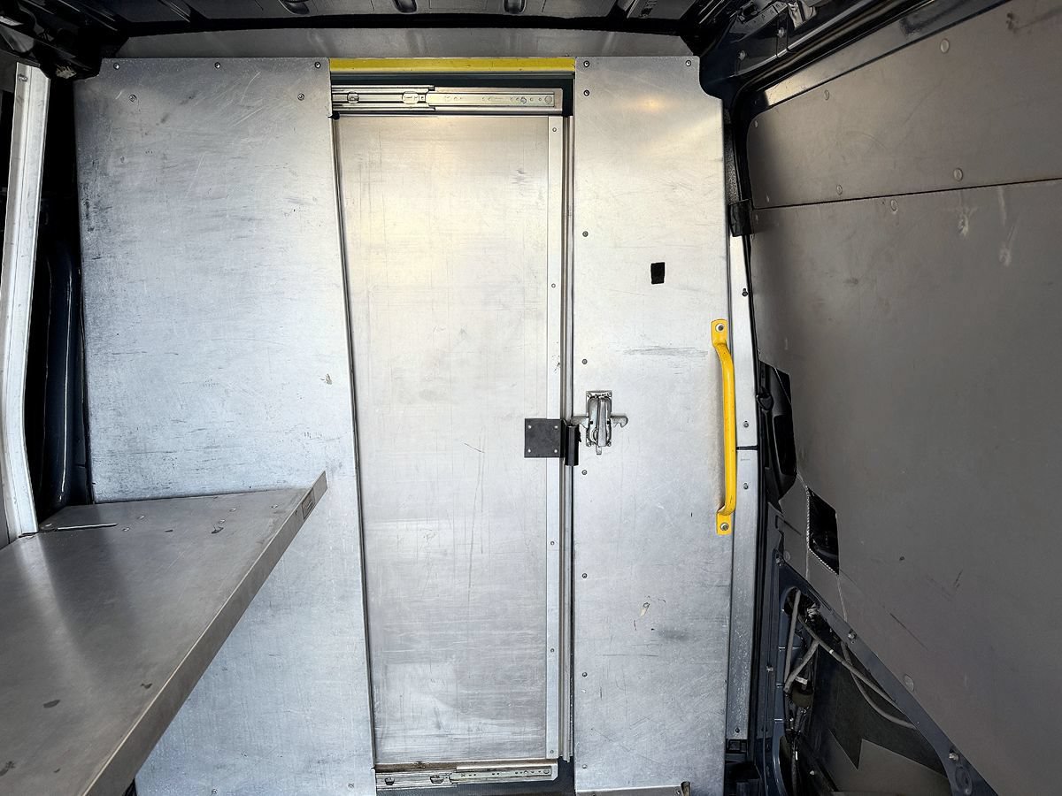 Used 2019 Mercedes-Benz Sprinter 144 image 22