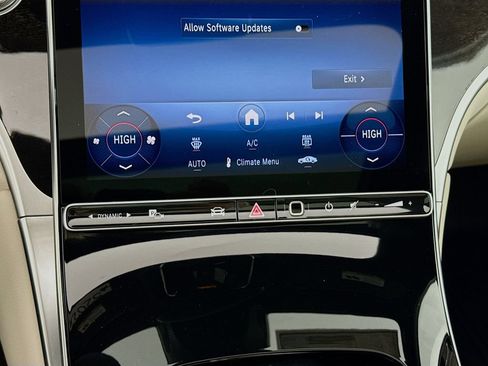 Used 2026 Mercedes-Benz GLC 300 4MATIC image 17