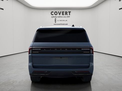 New 2026 Lincoln Navigator Premiere AWD/4WD image 5