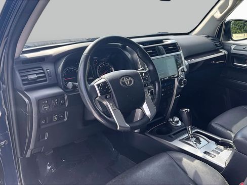 Used 2023 Toyota 4Runner Limited AWD/4WD image 17