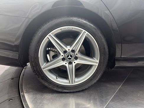 Used 2019 Mercedes-Benz E 300 image 10