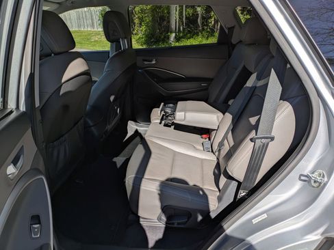 Used 2015 Hyundai Santa Fe GLS w/ Option Group 02 FWD image 29