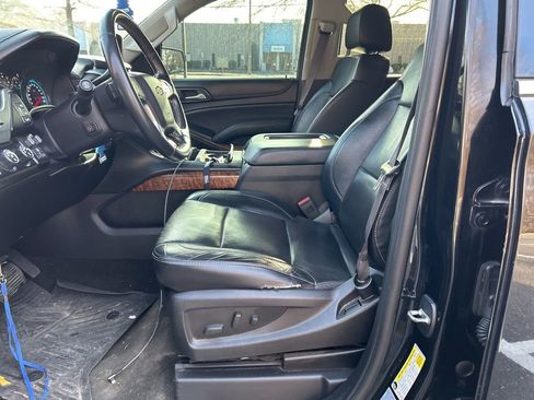 Used 2016 Chevrolet Suburban LTZ image 14