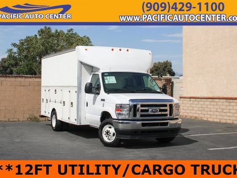 Used 2023 Ford E-450 and Econoline 450 Super Duty w/ Power Windows & Locks Group RWD image 1