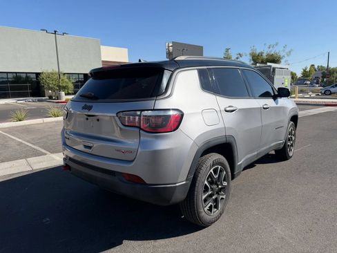 Used 2019 Jeep Compass Trailhawk AWD/4WD image 5