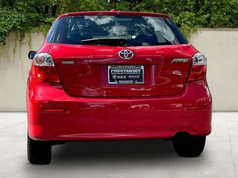 Used 2010 Toyota Matrix FWD image 5