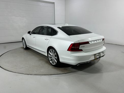 Used 2018 Volvo S90 T8 Inscription w/ Luxury Package AWD/4WD image 22
