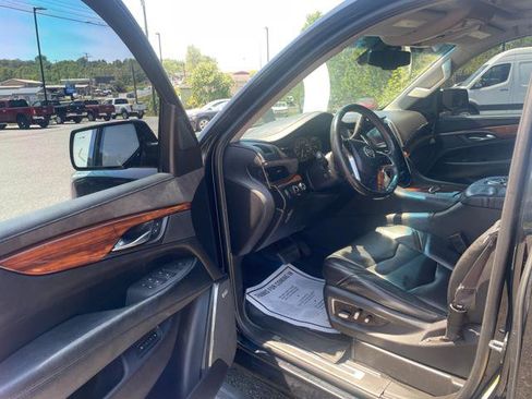 Used 2015 Cadillac Escalade Premium AWD/4WD image 16