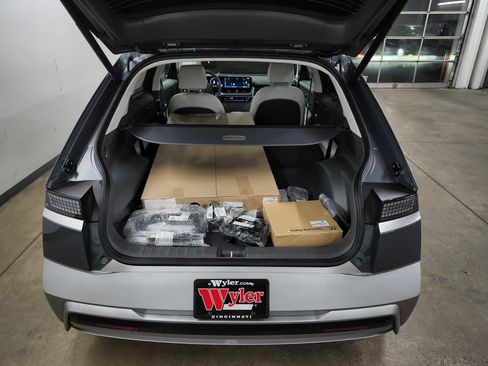 New 2026 Hyundai Ioniq 5 Limited image 16