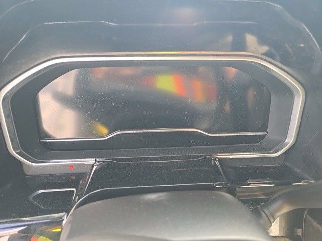 Used 2024 Chevrolet Silverado 2500 LT AWD/4WD image 11