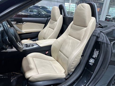 Used 2009 BMW Z4 sDrive35i RWD image 49