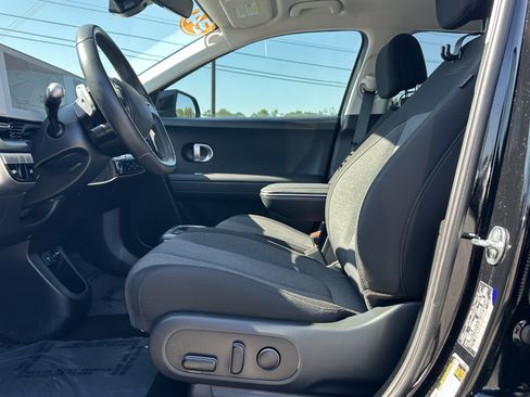Used 2024 Hyundai Ioniq 5 SEL RWD image 9