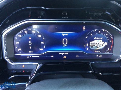 Used 2025 Chevrolet Silverado 2500 LT image 28