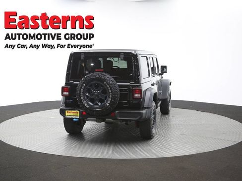 Used 2023 Jeep Wrangler Unlimited w/ Sun & Screen Package AWD/4WD image 39