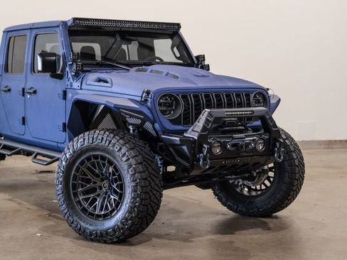 Used 2025 Jeep Gladiator Sport AWD/4WD image 33