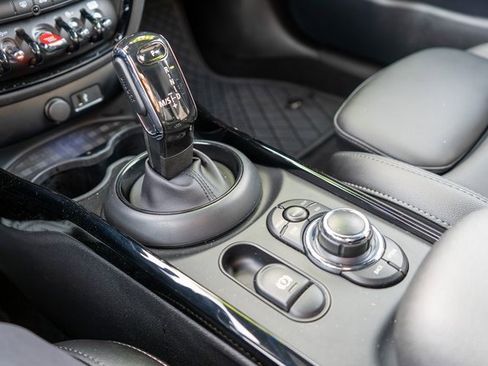 Used 2022 MINI Cooper Clubman S image 35