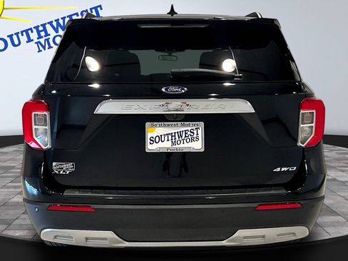 Used 2023 Ford Explorer XLT w/ Equipment Group 202A AWD/4WD image 6
