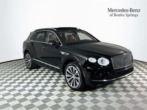 Used 2021 Bentley Bentayga AWD/4WD image 1