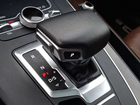 Used 2018 Audi Q5 2.0T Premium Plus w/ Premium Plus Package image 12