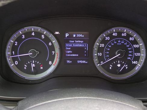 Certified 2021 Hyundai Venue SEL FWD image 27
