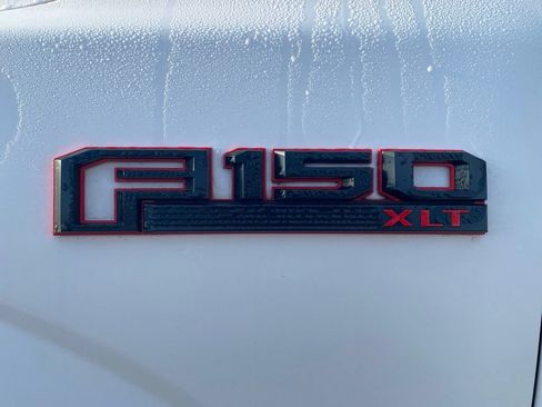 Used 2019 Ford F150 XLT w/ Equipment Group 302A Luxury AWD/4WD image 17