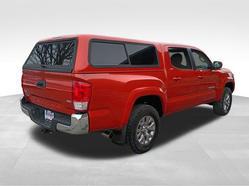 Used 2016 Toyota Tacoma 4x4 Double Cab image 5