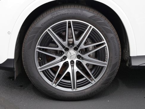 Used 2025 Mercedes-Benz GLC 63 AMG S image 11