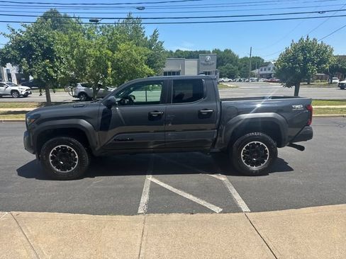 Used 2026 Toyota Tacoma TRD Off-Road AWD/4WD image 6