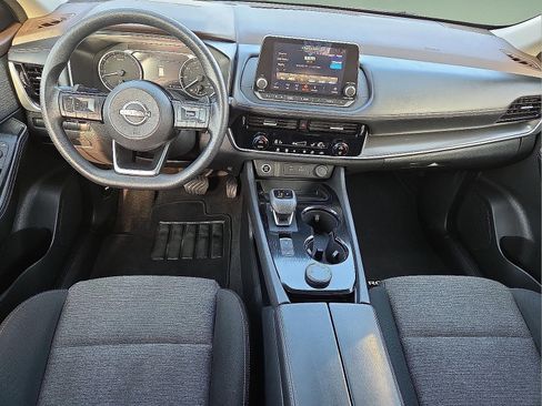 Used 2022 Nissan Rogue SV image 11