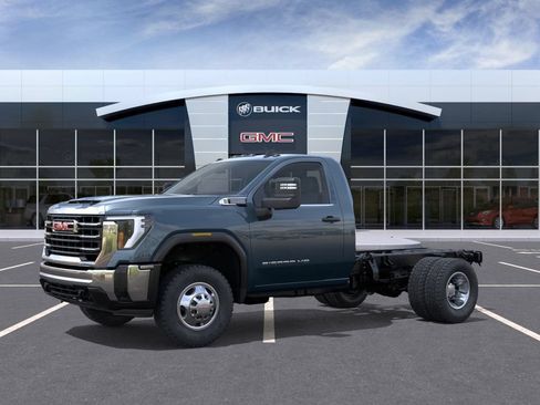 New 2026 GMC Sierra 3500 Pro w/ Fleet Convenience Package RWD image 2