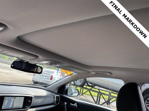 Used 2021 Kia Sportage EX w/ EX Technology Package image 15