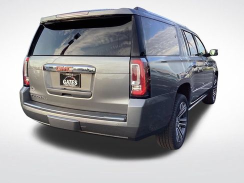 Used 2018 GMC Yukon XL Denali w/ Denali Ultimate Package AWD/4WD image 9