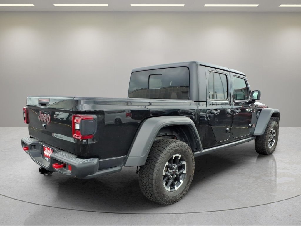 Used 2026 Jeep Gladiator Rubicon AWD/4WD image 3